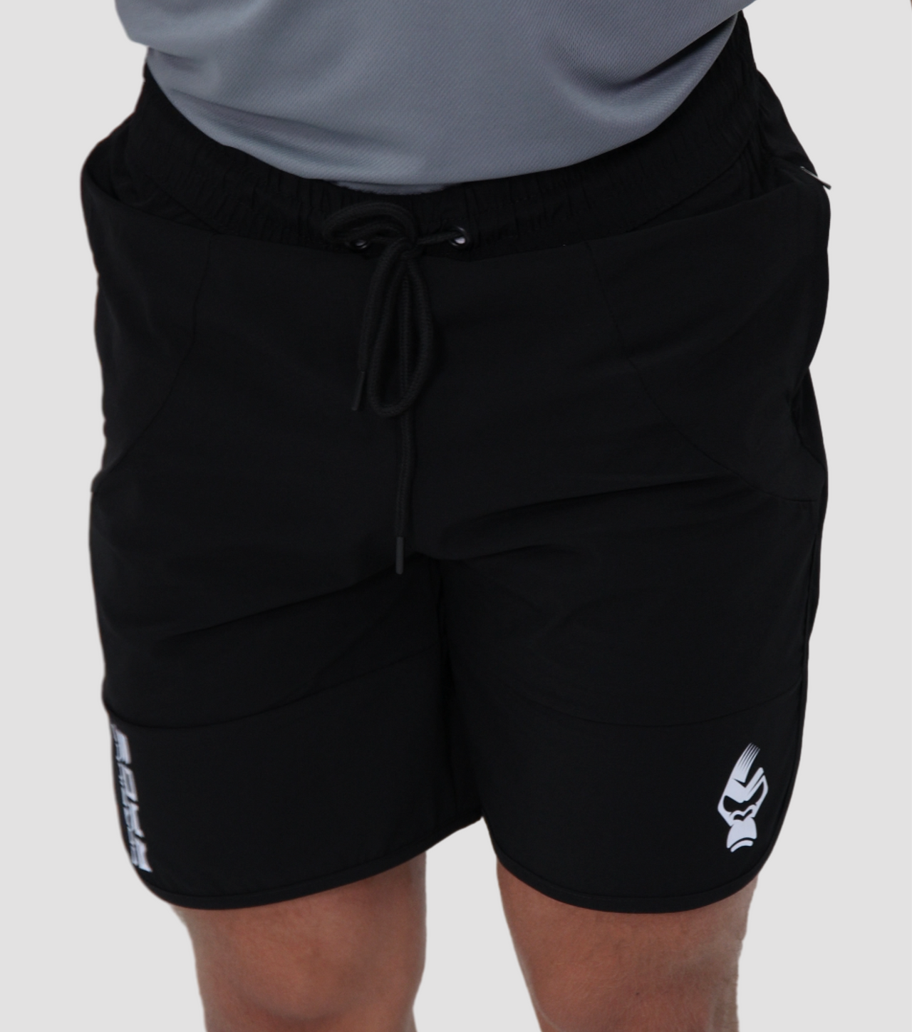 SIDE SPLIT HEM TRAINING SHORTS